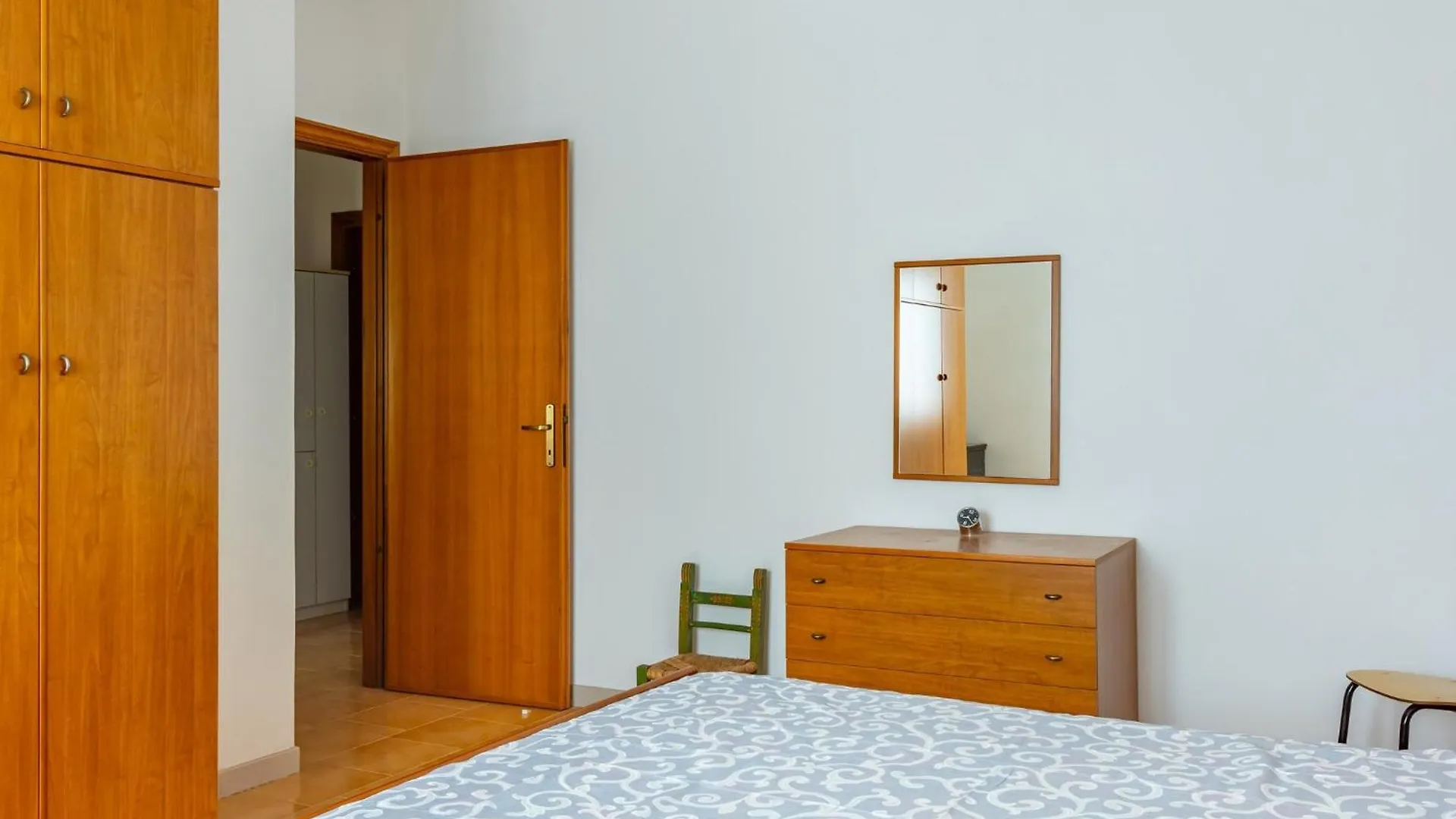 Comfy Old Fashion Apartment With Balcony Gonnesa